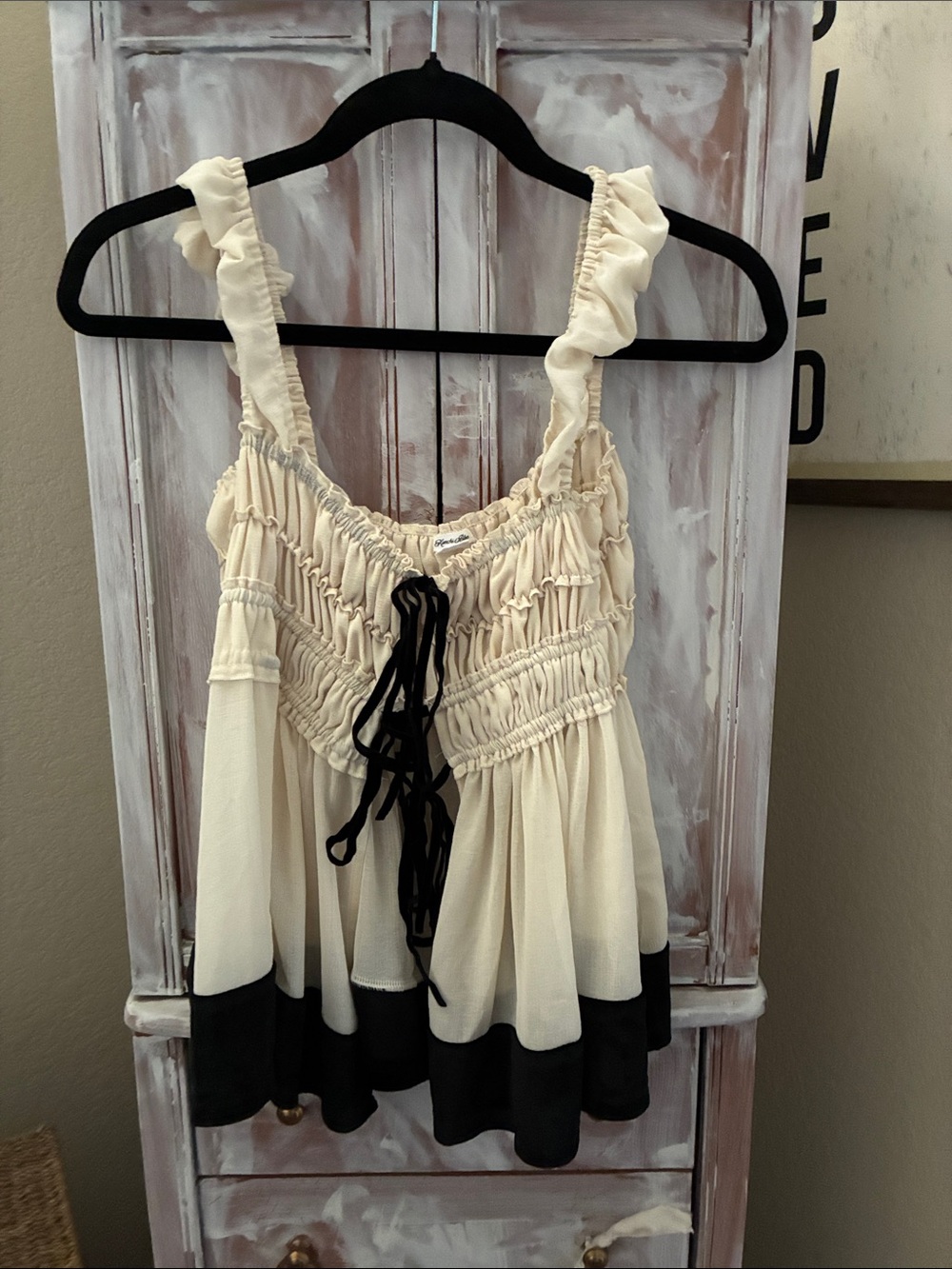 Kimchi Blue Cream and Black Ruffle-Strap Tie-Front Camisole